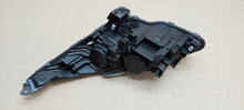 Load image into Gallery viewer, Frontscheinwerfer Peugeot 3008 89903339 Rechts Scheinwerfer Headlight SCH5710798730gg