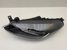 Laden Sie das Bild in den Galerie-Viewer, Frontscheinwerfer Ford Fiesta N1BB13E015AE 00219239-08 LED Rechts oder Links