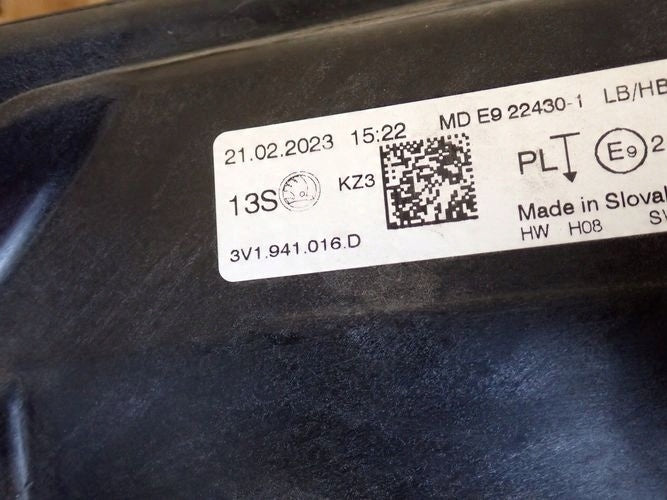 Frontscheinwerfer Skoda Superb III 3V1941016D Rechts Scheinwerfer Headlight