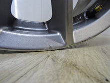 Laden Sie das Bild in den Galerie-Viewer, 1x Alufelge 17 Zoll 7.0&quot; 5x108 40ET KBA51616 Rim Wheel