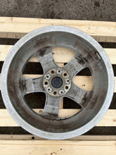 Load image into Gallery viewer, 1x Alufelge 17 Zoll 7.0" 5x120 6775622 BMW 1 E81 E87 Rim Wheel FEL7628230806av