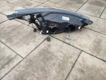 Laden Sie das Bild in den Galerie-Viewer, Frontscheinwerfer Ford Focus JX7B13W030-CE Links Scheinwerfer Headlight SCH7502022774vm