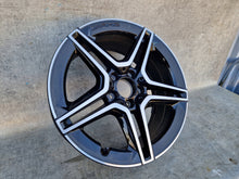 Laden Sie das Bild in den Galerie-Viewer, 1x Alufelge 18 Zoll 7.5" 5x112 A1174011500 Mercedes-Benz Cla Amg Rim Wheel FEL3225501749ie