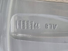 Laden Sie das Bild in den Galerie-Viewer, 1x Alufelge 17 Zoll 5x112 46ET 5H0601025B VW Golf Viii Rim Wheel FEL1858084416cs