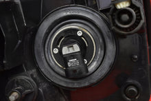 Load image into Gallery viewer, Frontscheinwerfer Toyota III 1008466 Ein Stück (Rechts oder Links) Headlight SCH7253327570se