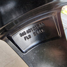 Load image into Gallery viewer, 1x Alufelge 17 Zoll 7.5&quot; 5x112 38ET Glanz Schwarz 565601025AA Skoda Rim Wheel
