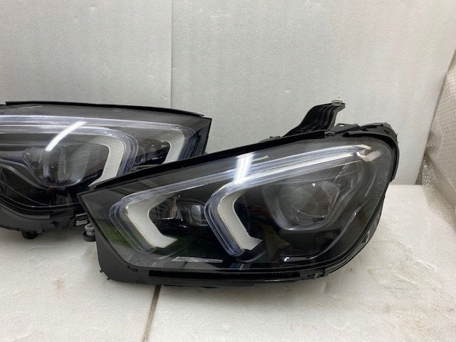 Frontscheinwerfer Mercedes-Benz Gle A1679066504 A1679066604 Ein Satz Headlight