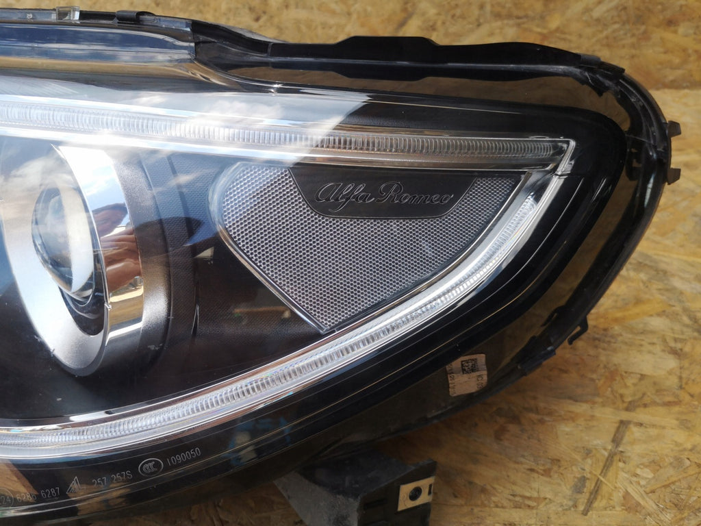 Frontscheinwerfer Alfa Romeo Stelvio 50559300 Links Scheinwerfer Headlight SCH4122922764qx