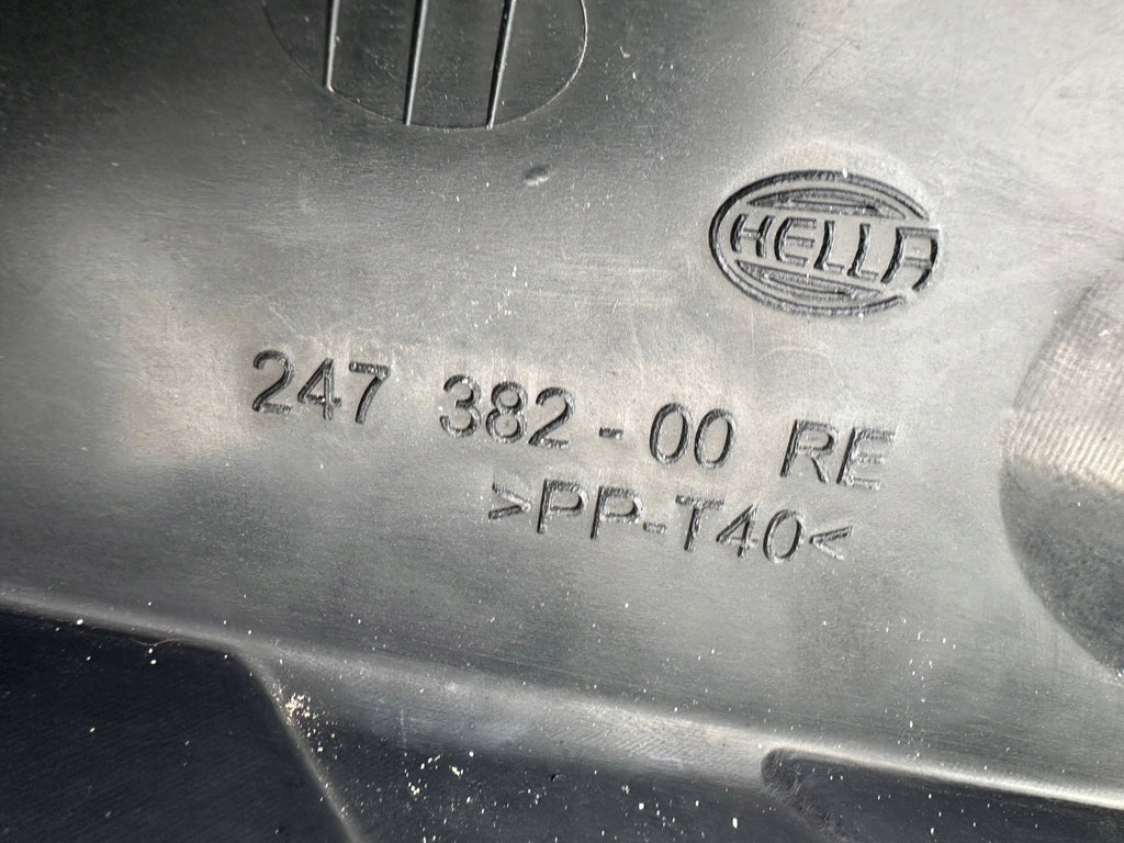 Frontscheinwerfer Mercedes-Benz Sprinter 9068201061 Xenon Rechts Headlight SCH6429322712gh