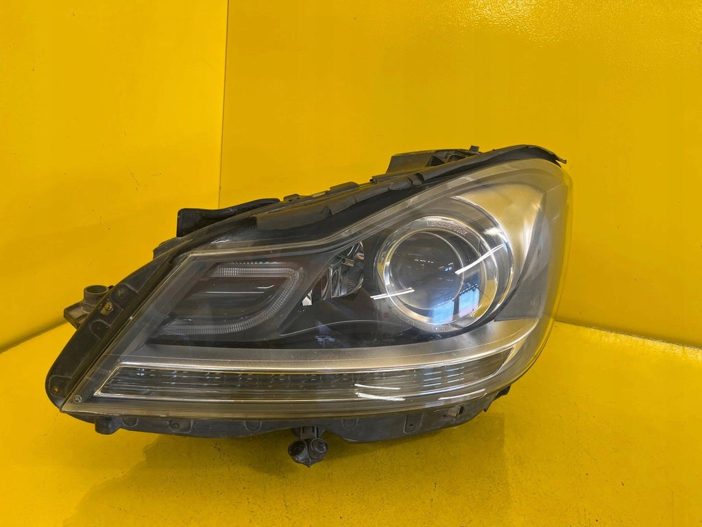 Frontscheinwerfer Mercedes-Benz W204 A2048204339 Xenon Links Headlight