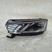 Laden Sie das Bild in den Galerie-Viewer, Frontscheinwerfer Skoda Octavia IV 5E4941015A Full LED Rechts oder Links SCH2349209720pa