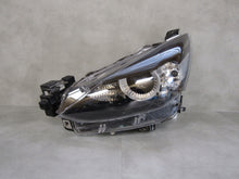 Laden Sie das Bild in den Galerie-Viewer, Frontscheinwerfer Mazda II D43N-51040 LED Links Scheinwerfer Headlight
