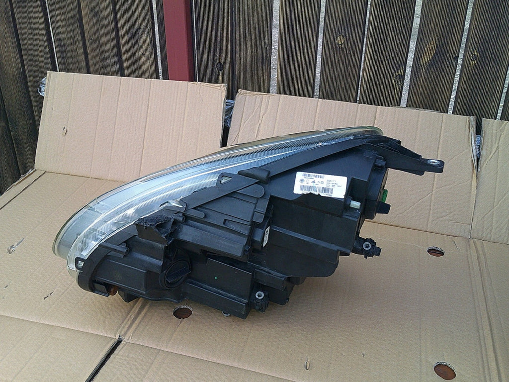Frontscheinwerfer Alfa Romeo Giulietta 00505308910 00505465650 Ein Satz SCH1194316151ps