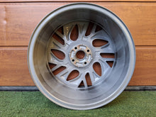 Load image into Gallery viewer, 1x Alufelge 17 Zoll 7.0" 4x100 44ET Glanz Graphit 403000803R Mg Clio IV Captur I FEL7325346682ce