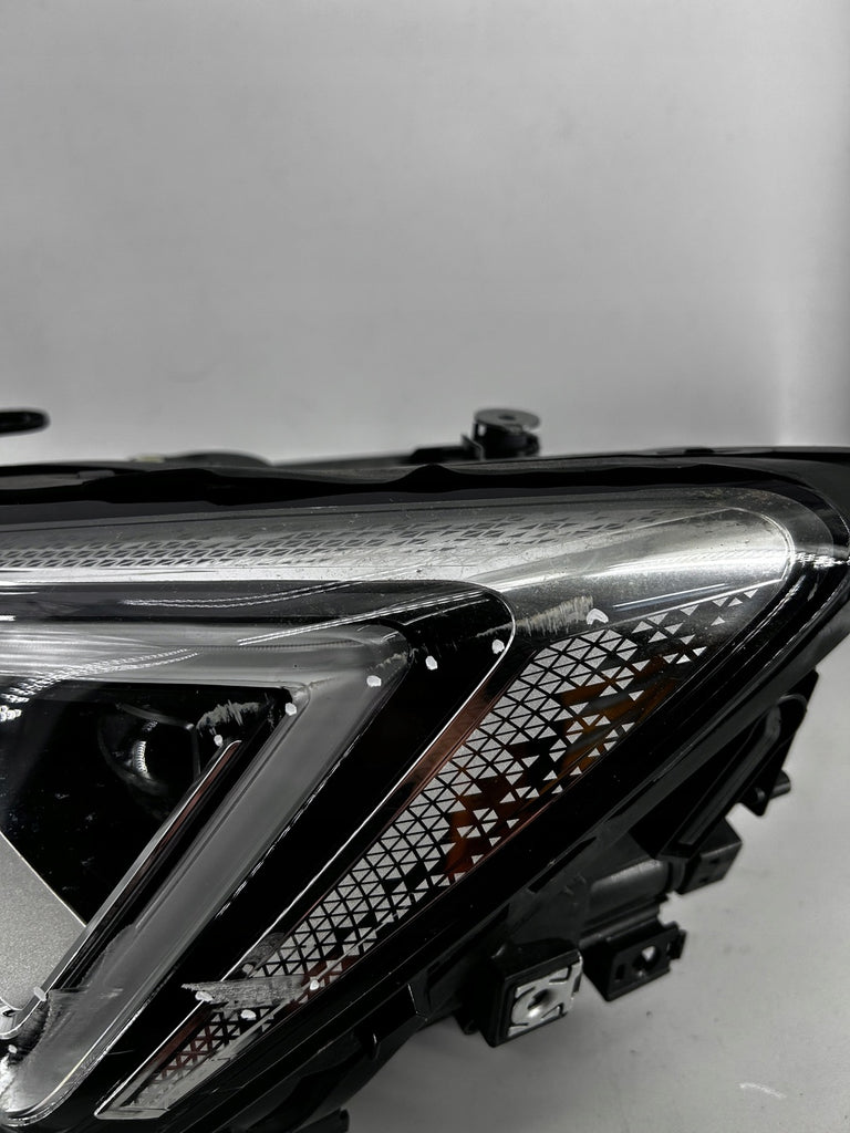 Frontscheinwerfer Seat Leon 5FB941007J LED Ein Stück (Rechts oder Links)