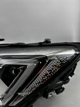 Load image into Gallery viewer, Frontscheinwerfer Seat Leon 5FB941007J LED Ein Stück (Rechts oder Links)