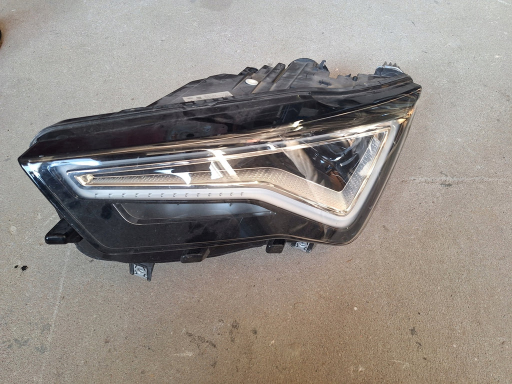 Frontscheinwerfer Seat Ateca 576941031B 1EX01489131 Full LED Rechts oder Links SCH5413312597zb