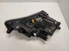 Laden Sie das Bild in den Galerie-Viewer, Frontscheinwerfer Skoda Superb III 3V1941015B Xenon Rechts oder Links