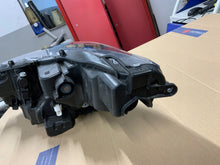 Load image into Gallery viewer, Frontscheinwerfer Toyota Yaris 27583R 27582R LED Rechts Scheinwerfer Headlight SCH8850578121qb