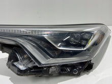 Laden Sie das Bild in den Galerie-Viewer, Frontscheinwerfer Toyota Chr 81150-F4170-00 LED Links Scheinwerfer Headlight SCH4483450417qa