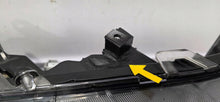 Laden Sie das Bild in den Galerie-Viewer, Frontscheinwerfer Toyota V LED Rechts Scheinwerfer Headlight SCH3191161268ks