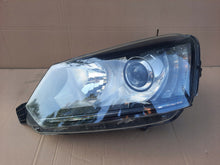 Laden Sie das Bild in den Galerie-Viewer, Frontscheinwerfer Skoda Yeti 5L1941015C 030128628100 Xenon Links Headlight