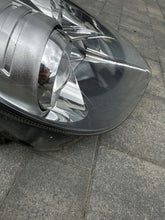 Laden Sie das Bild in den Galerie-Viewer, Frontscheinwerfer Mercedes-Benz Slk R171 A1718202061 00836142867399 Rechts SCH2716392307ok