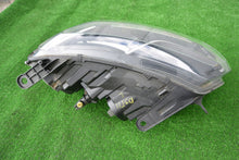 Load image into Gallery viewer, Frontscheinwerfer Dacia Duster 260609367R Links Scheinwerfer Headlight SCH4995392965vh