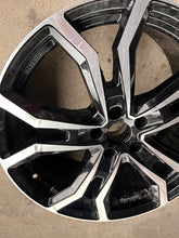 Laden Sie das Bild in den Galerie-Viewer, 1x Alufelge 20 Zoll 8.5" 5x112 28ET Rim Wheel FEL2938980478em