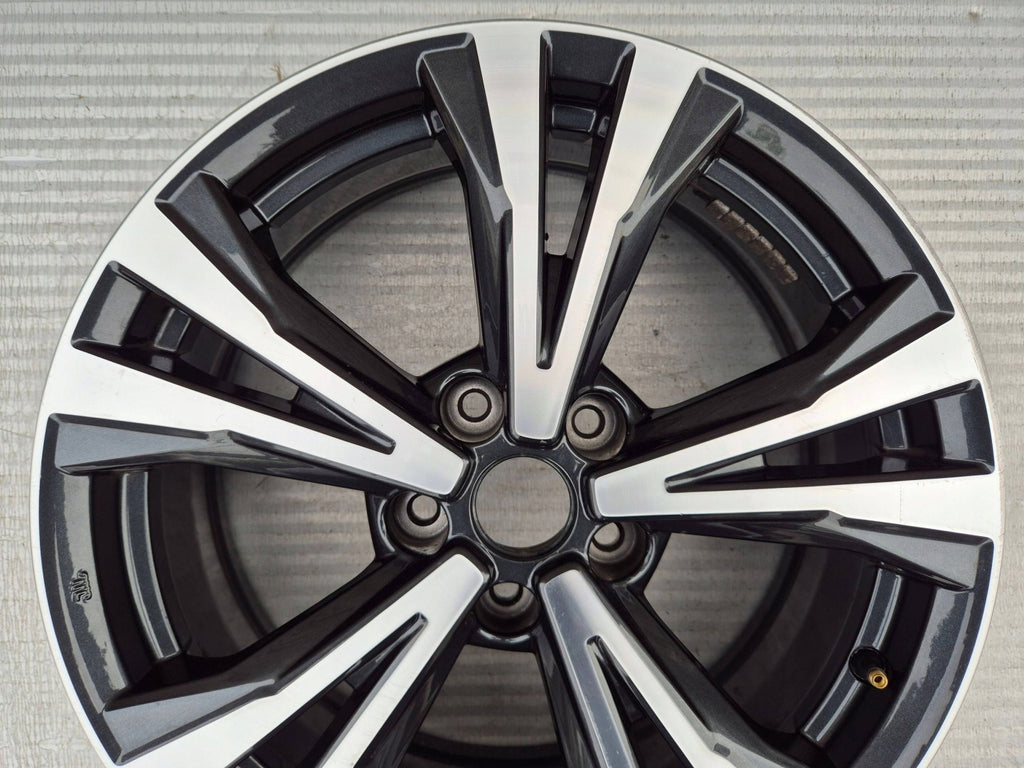 1x Alufelge 18 Zoll 7.0" 5x114.3 40ET HV03BMB94 Nissan Qashqai I J10 J11 FEL8348633323rz
