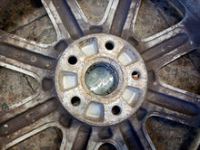 Load image into Gallery viewer, 1x Alufelge 17 Zoll 6.0" 5x112 45ET Glanz Silber 3C0601025M VW Passat Rim Wheel FEL6613366433ye