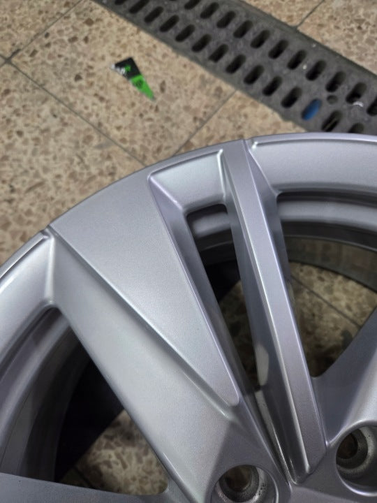 1x Alufelge 17 Zoll 7.0" 5x112 45ET 57A601025AA Skoda Karoq Rim Wheel FEL9872471694uu