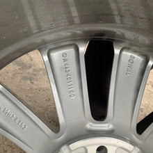 Load image into Gallery viewer, 1x Alufelge 19 Zoll 8.5" 5x130 A4634011100 Mercedes-Benz W463 Rim Wheel FEL9521071752zy