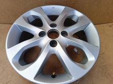 Laden Sie das Bild in den Galerie-Viewer, 1x Alufelge 15 Zoll 5.5&quot; 4x100 50ET Nissan Micra K12 Rim Wheel