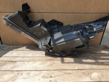 Laden Sie das Bild in den Galerie-Viewer, Frontscheinwerfer Hyundai Elantra VII 92101-AA LED Ein Stück (Rechts oder Links) SCH6619254864ph