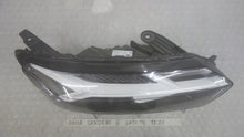 Laden Sie das Bild in den Galerie-Viewer, Frontscheinwerfer Dacia Sandero III 260107920R LED Rechts Scheinwerfer Headlight SCH4133519606hq