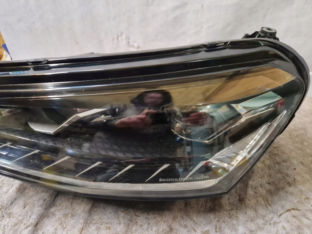 Frontscheinwerfer Skoda Fabia IV 6VB941015A FALSE Scheinwerfer Headlight SCH7977915238xx