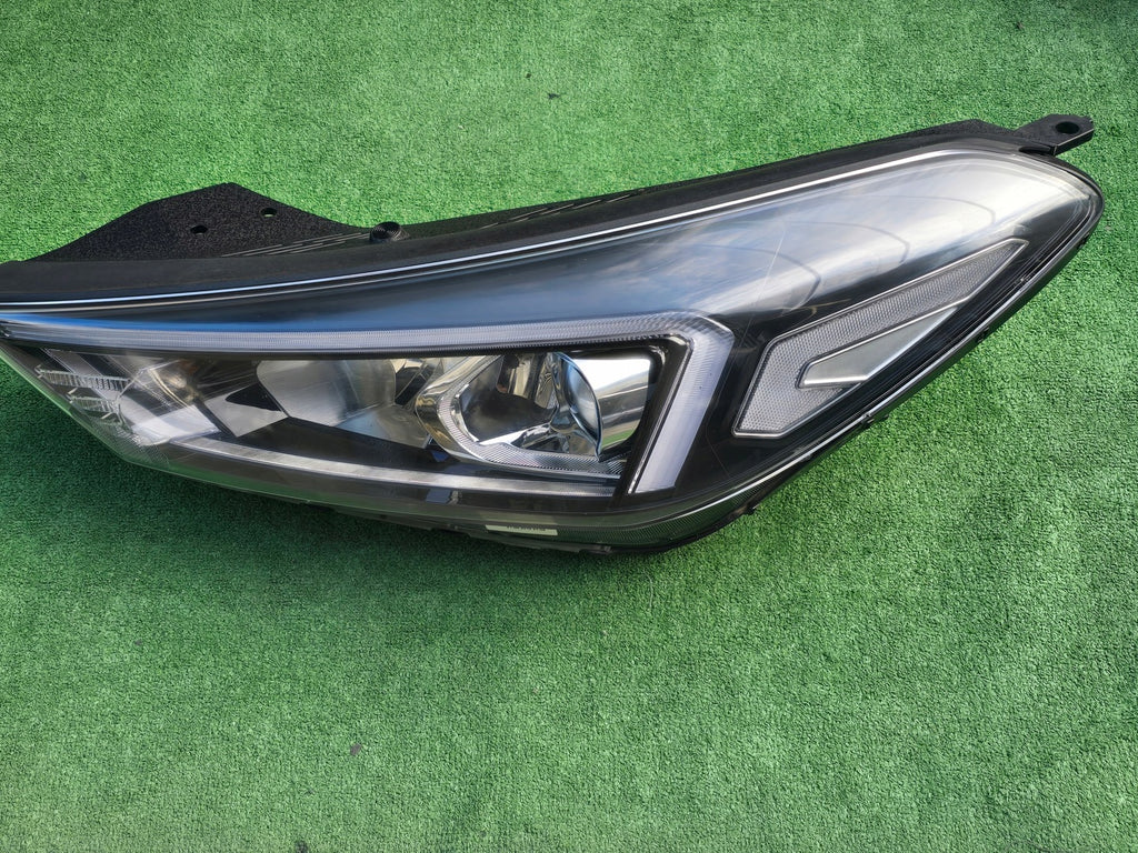 Frontscheinwerfer Hyundai Tucson 92101D7600 Links Scheinwerfer Headlight SCH9385125171nj