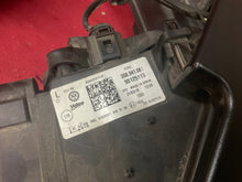 Laden Sie das Bild in den Galerie-Viewer, Frontscheinwerfer VW Arteon 3G8941081 3G8941082 LED Rechts oder Links SCH4843401692rp