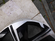 Load image into Gallery viewer, 1x Alufelge 18 Zoll 7.0" 5x114.3 38ET Glanz Schwarz Mitsubishi Outlander I FEL4606060608fy