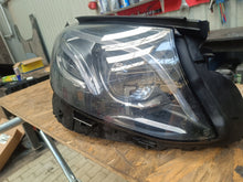 Laden Sie das Bild in den Galerie-Viewer, Frontscheinwerfer Mercedes-Benz W213 A2139069608 LED Rechts Headlight SCH1455089887ef