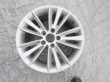 Laden Sie das Bild in den Galerie-Viewer, 1x Alufelge 18 Zoll 8.5&quot; 5x120 6779797 BMW 1 E81 E82 E87 Rim Wheel
