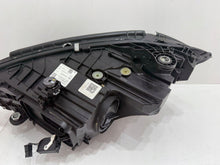 Laden Sie das Bild in den Galerie-Viewer, Frontscheinwerfer Mercedes-Benz W206 A2069067203 LED Rechts Headlight SCH3000107969bq