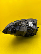 Laden Sie das Bild in den Galerie-Viewer, Frontscheinwerfer Mercedes-Benz W206 A2609067301 Links Scheinwerfer Headlight SCH1758408123cm