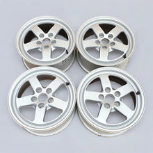 Load image into Gallery viewer, 4x Alufelge 16 Zoll 7.0&quot; 5x112 35ET Glanz Silber 8W0601025 Audi A4 B9 Rim Wheel