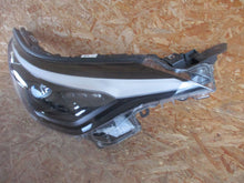 Laden Sie das Bild in den Galerie-Viewer, Frontscheinwerfer Toyota C-Hr 81110-YP281-00 LED Rechts Scheinwerfer Headlight SCH7223246436en
