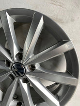 Laden Sie das Bild in den Galerie-Viewer, 1x Alufelge 17 Zoll 7.0" 5x112 5K7601025B VW Golf Vi Rim Wheel FEL2211327240bo
