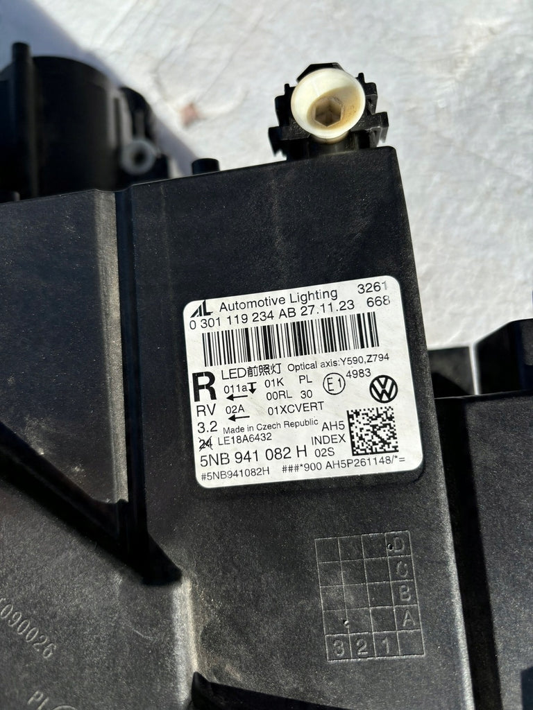 Frontscheinwerfer VW Tiguan 5NB941082H Rechts Scheinwerfer Headlight