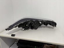 Laden Sie das Bild in den Galerie-Viewer, Frontscheinwerfer Toyota Corolla 81150-02X10 LED Ein Stück (Rechts oder Links) SCH3698406405ss