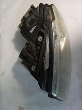 Laden Sie das Bild in den Galerie-Viewer, Frontscheinwerfer Audi A8 158153-00 158143-00-LI SKU10526 Links Headlight SCH9895009986ry